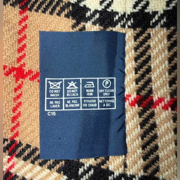 Burberry - Picture 7 of 7